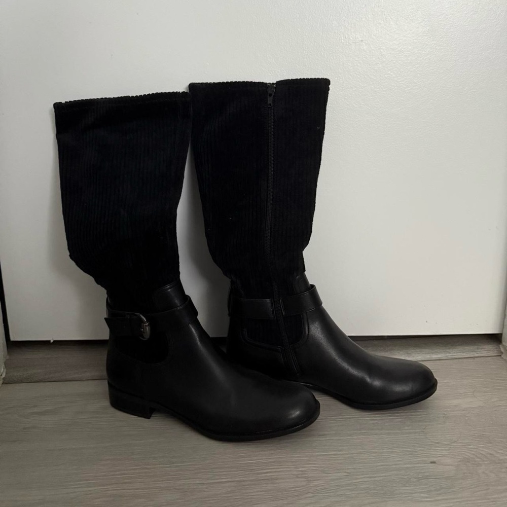 Liz Claiborne Black Heeled Boots